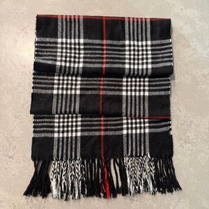 100% Cashmere Black Plaid Scarf Made in Scotland